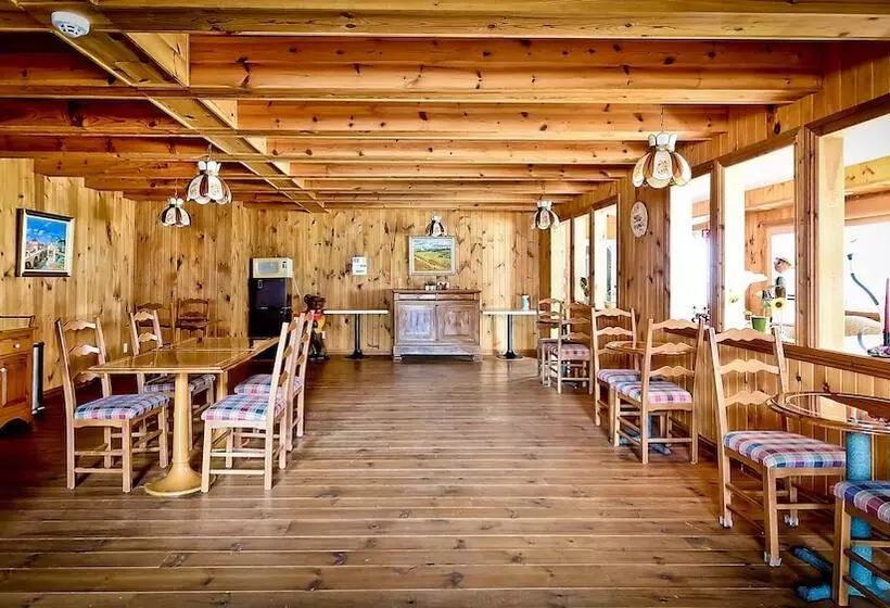 Aamiaismajoitus (B&B) Auberge Papillon Lune