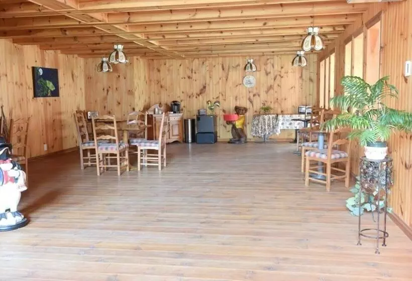 Aamiaismajoitus (B&B) Auberge Papillon Lune