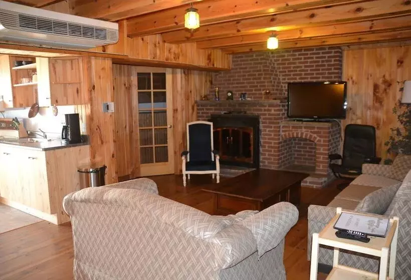 Aamiaismajoitus (B&B) Auberge Papillon Lune