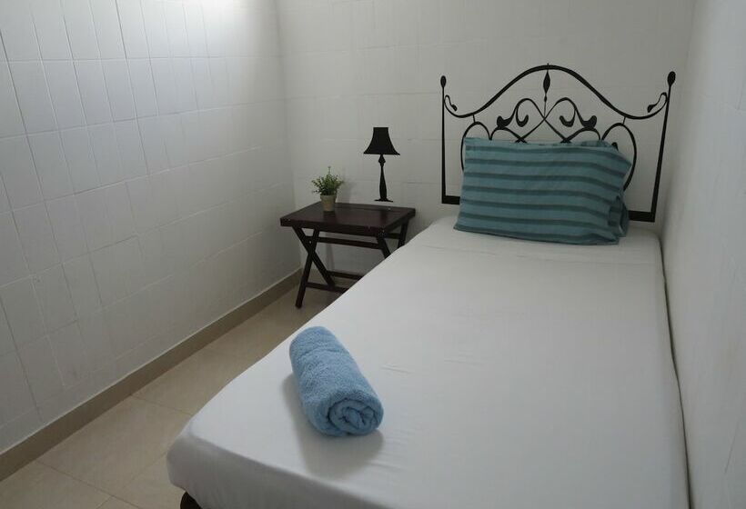 Cartagena Hostel Adults Only