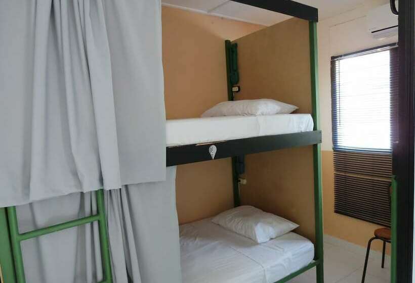 Cartagena Hostel Adults Only