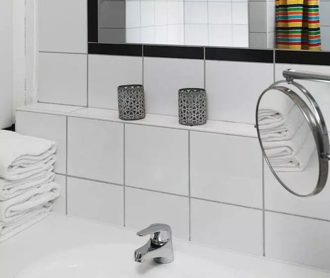 Golden Roof Apartments By Penz