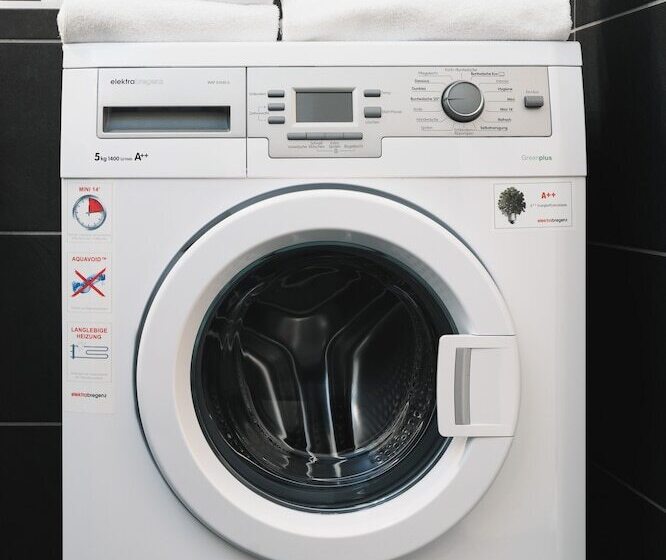 Golden Roof Apartments By Penz