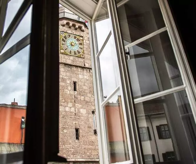 Golden Roof Apartments By Penz