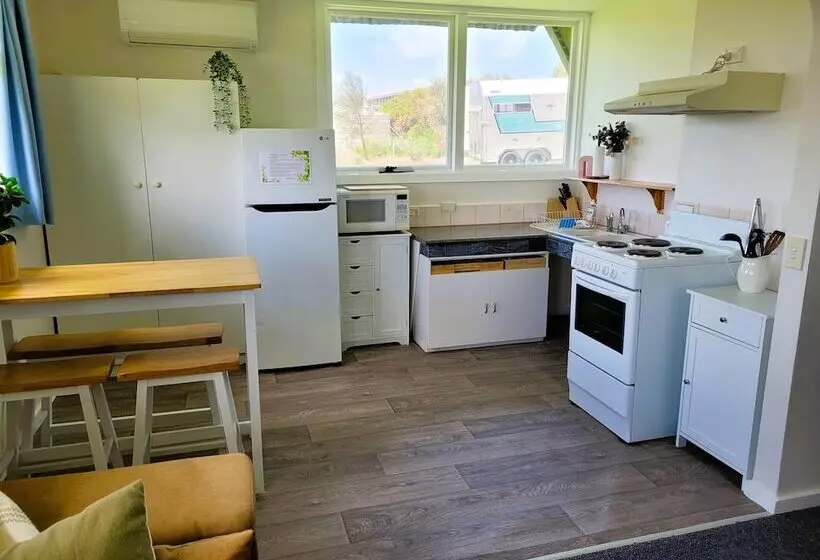 High View Family Cottages