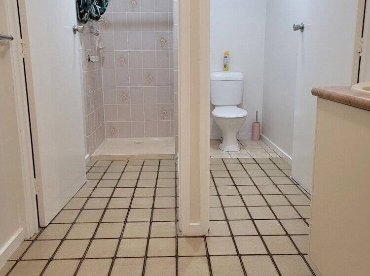 High View Family Cottages