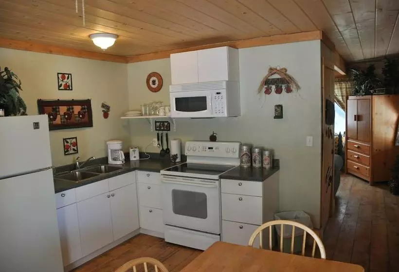 Hoovers River Resort