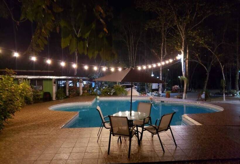 هتل Campestre Santa Ana