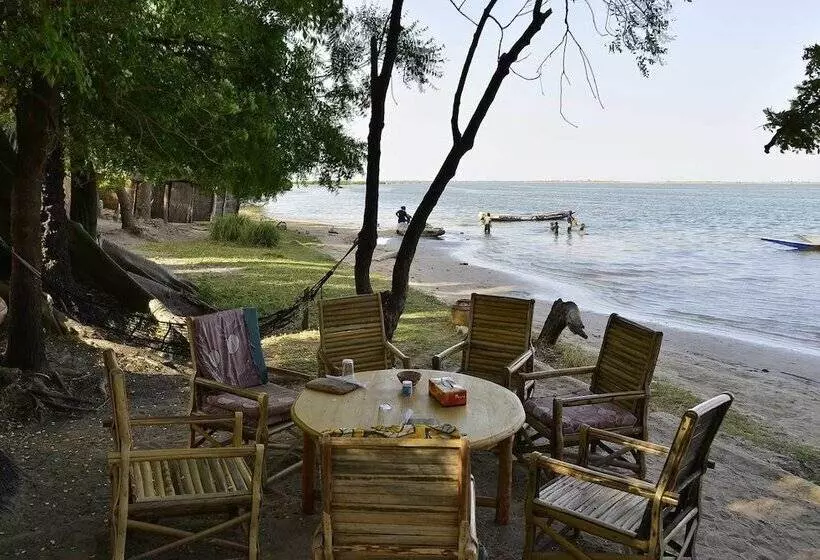 هتل L Ecolodge De Simal