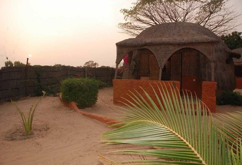 هتل L Ecolodge De Simal