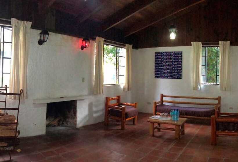 هتل Posada Montaña Del Quetzal