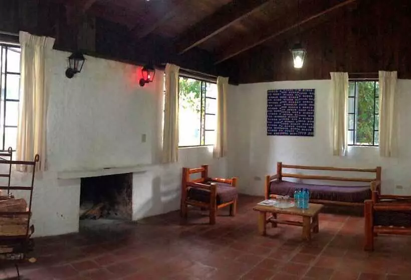 هتل Posada Montaña Del Quetzal