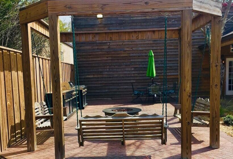 호텔 Red Fern Plantation Lodge