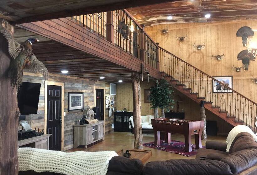 호텔 Red Fern Plantation Lodge