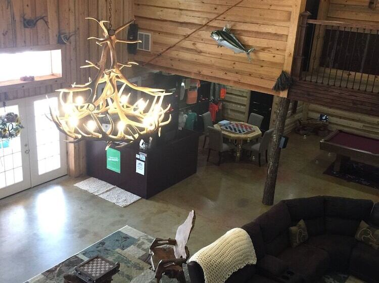 호텔 Red Fern Plantation Lodge