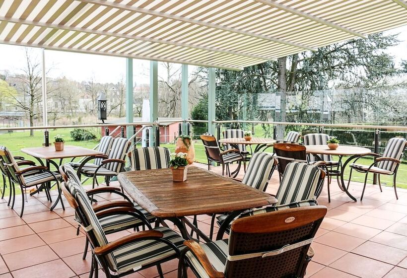 ホテル & Restaurant Menge