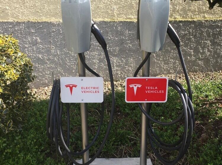 ホテル & Restaurant Menge