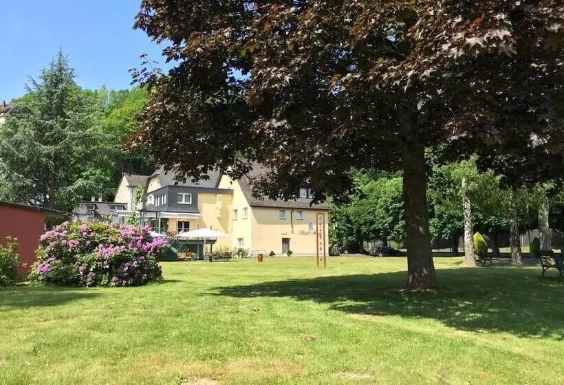 هتل & Restaurant Menge