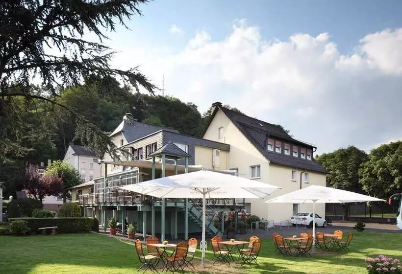 هتل & Restaurant Menge