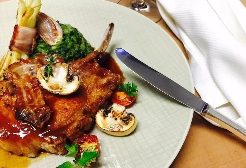 هتل & Restaurant Menge