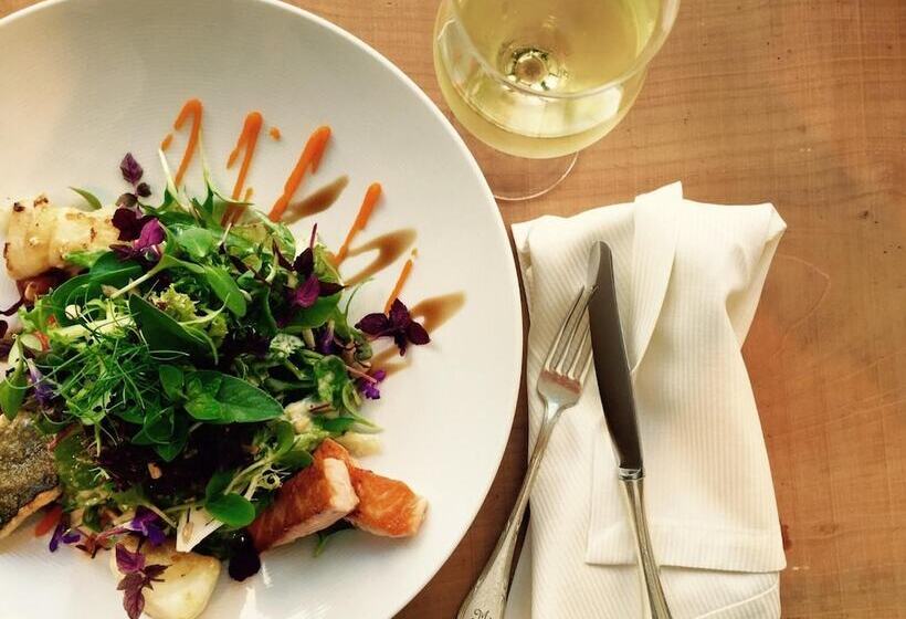 ホテル & Restaurant Menge