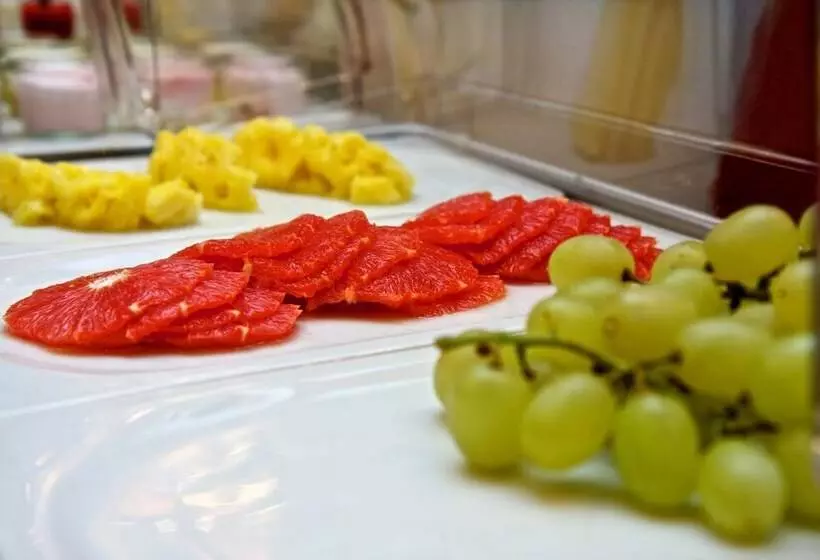 هتل & Restaurant Menge