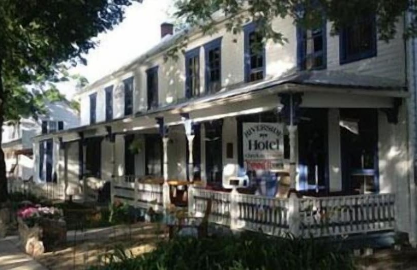 Отель Riverside