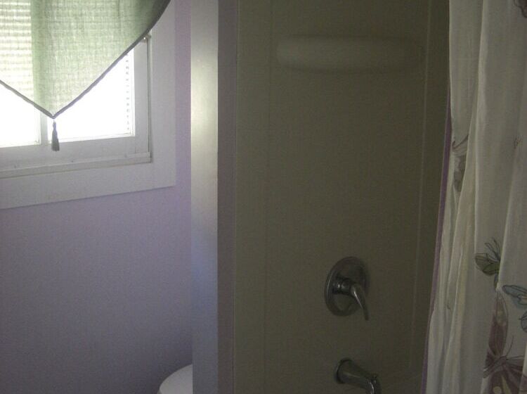 Отель Riverside