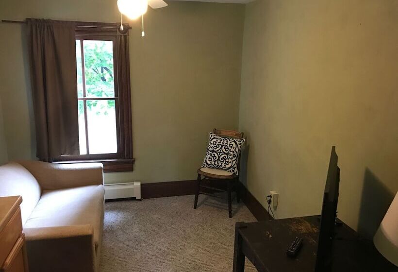 Отель Riverside