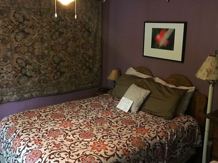 Отель Riverside