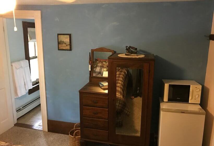 Отель Riverside