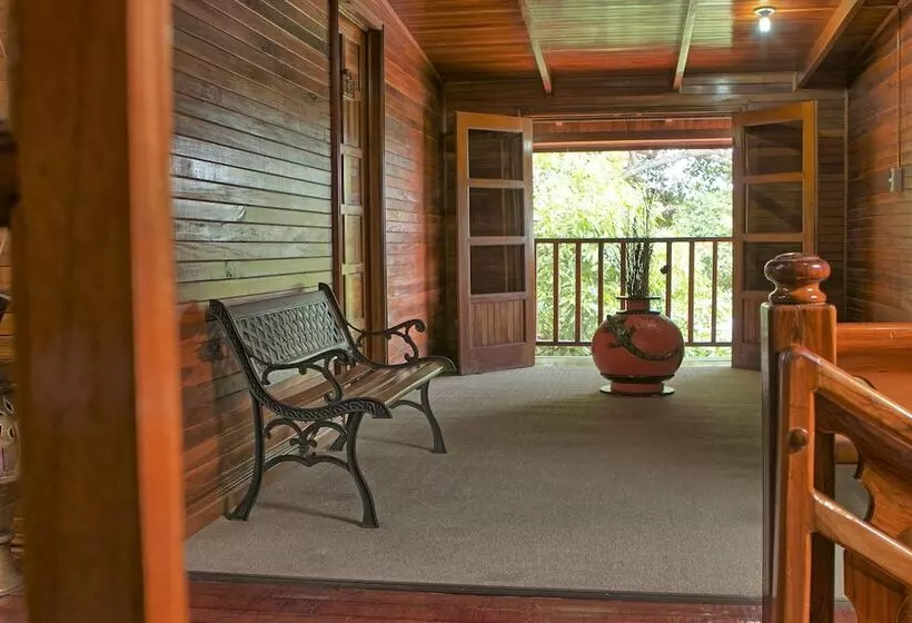 Hotelli Santa Elena Lodge