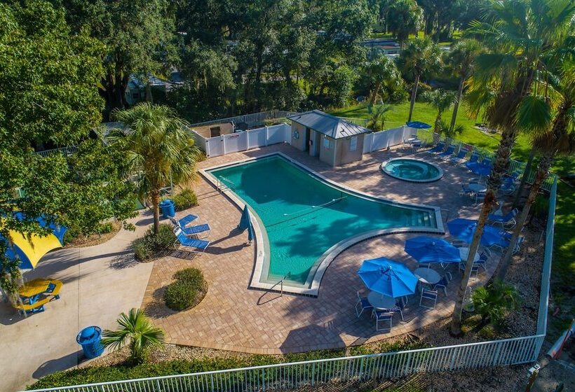 Hotel Tampa East Rv Resort Campground