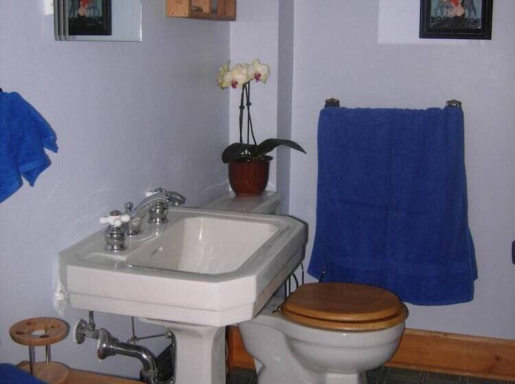 Koch Haus Bed & Breakfast