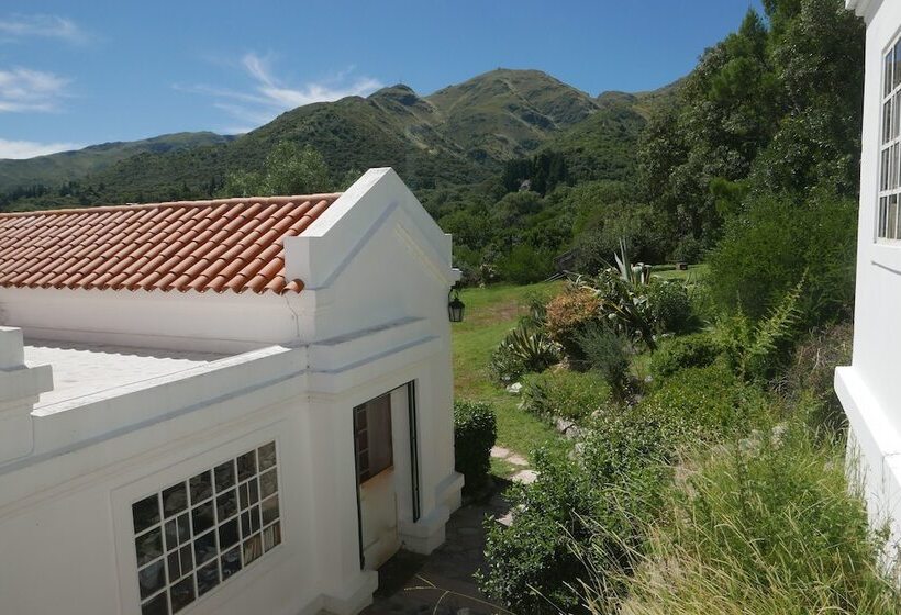 La Morada Hostal De Montaña