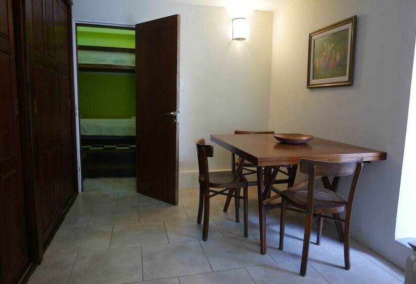 La Morada Hostal De Montaña