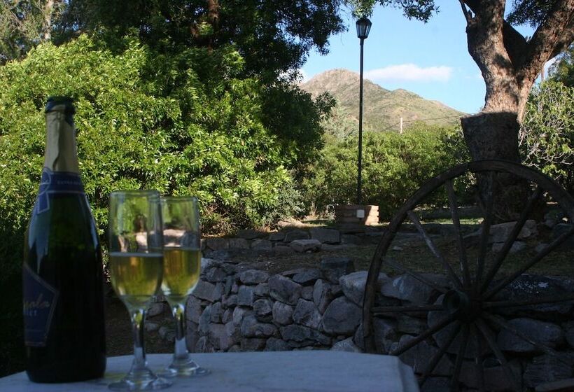 La Morada Hostal De Montaña