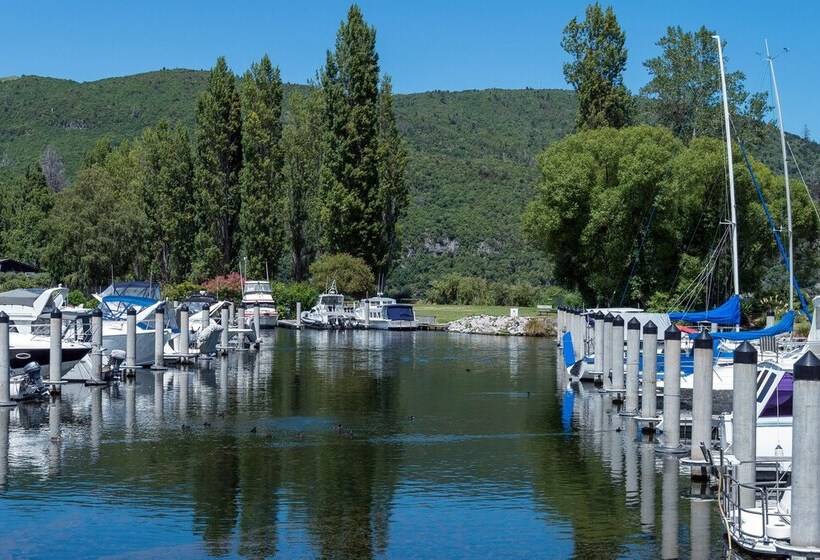 Lupin Lodge Bed And Breakfast