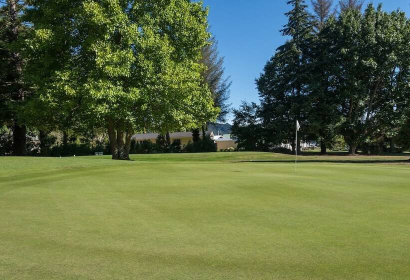 Lupin Lodge Bed And Breakfast