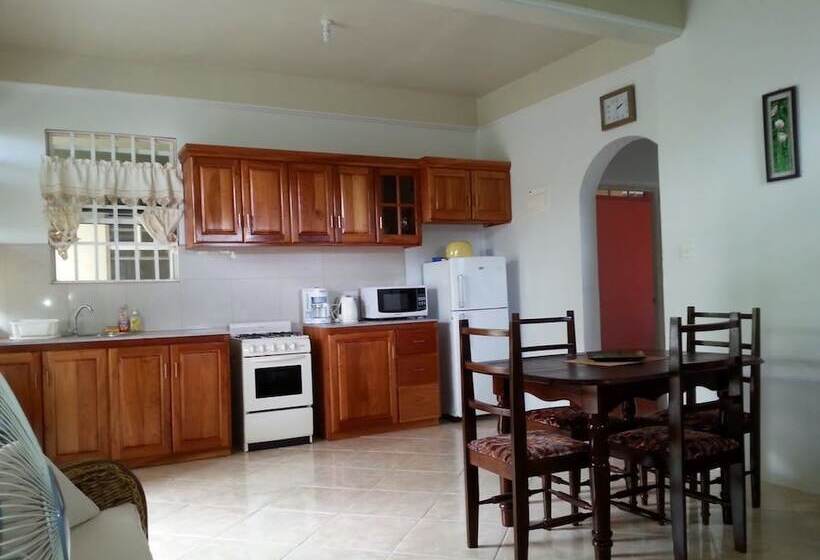 پانسیون Corosol Apartments