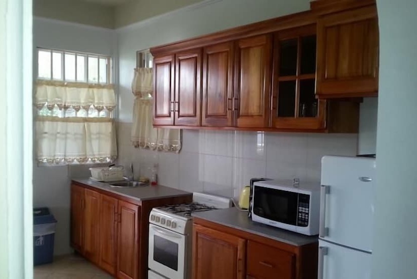 پانسیون Corosol Apartments