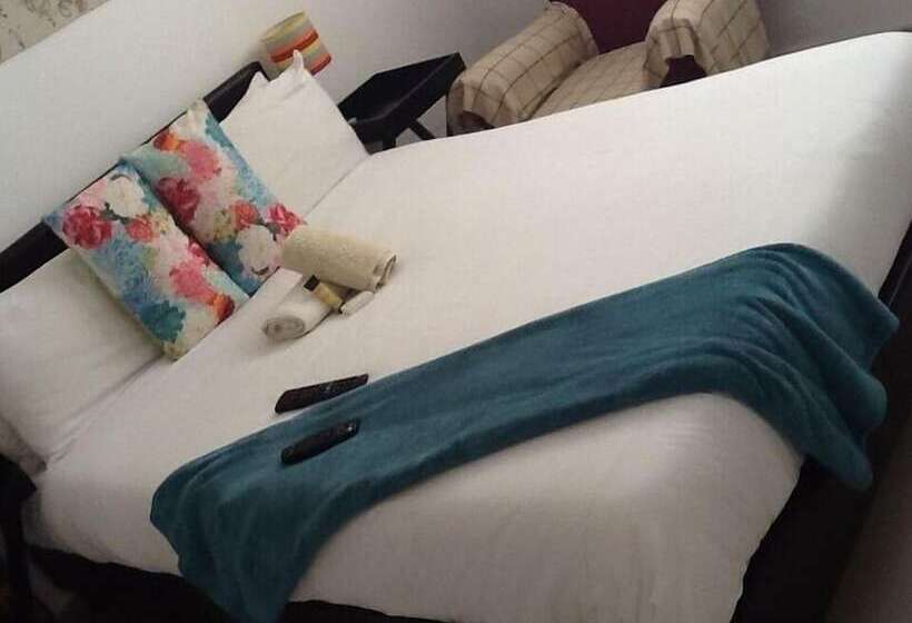 פנסיון Eg Guesthouse