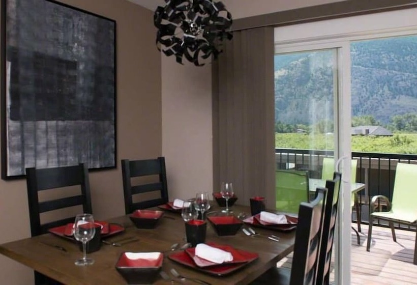 פנסיון Klippers Guest Suites