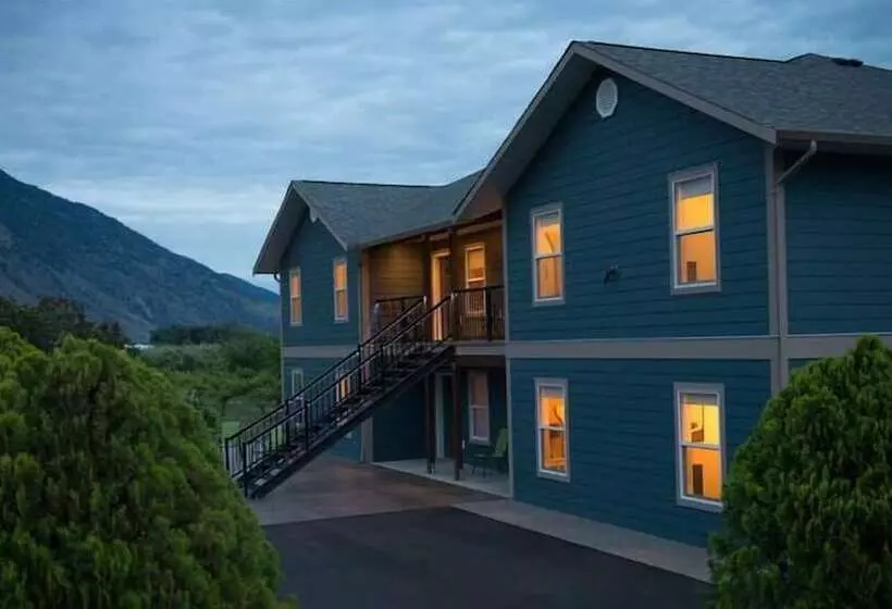 Majatalo Klippers Guest Suites