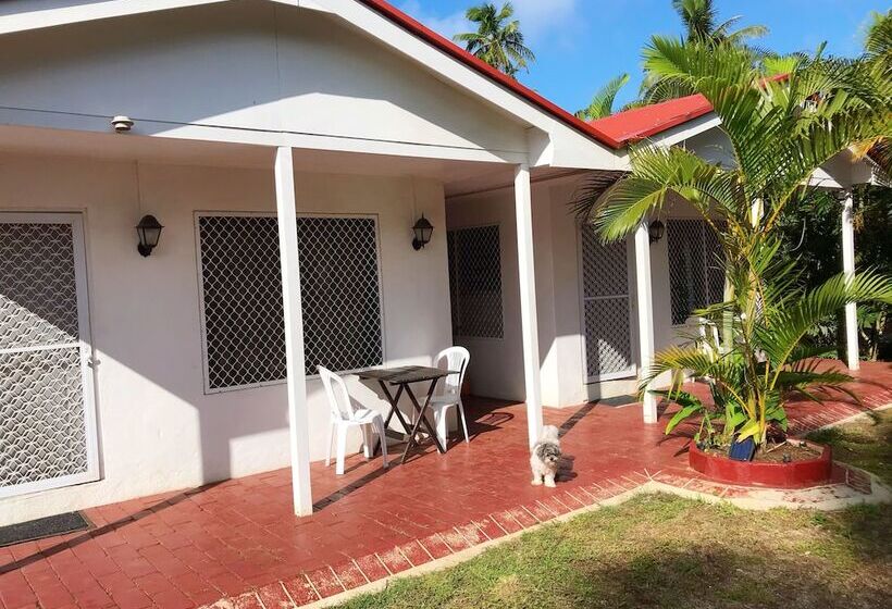 بنسيون The Tropical Villa