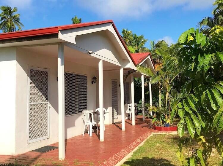 بنسيون The Tropical Villa