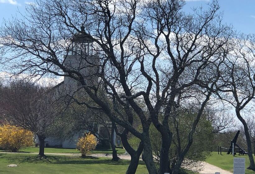 Southold Beach Motel