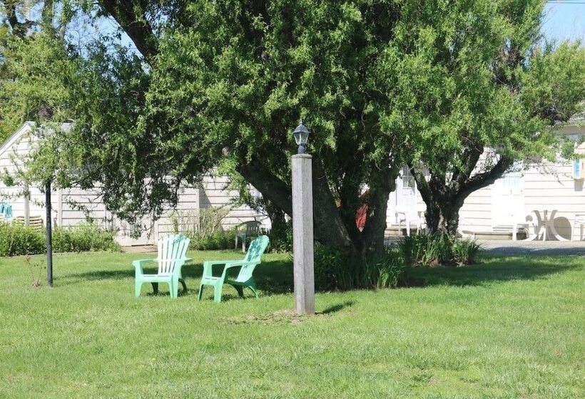 Southold Beach Motel