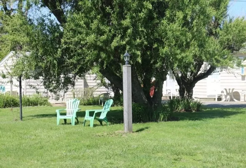 Southold Beach Motel