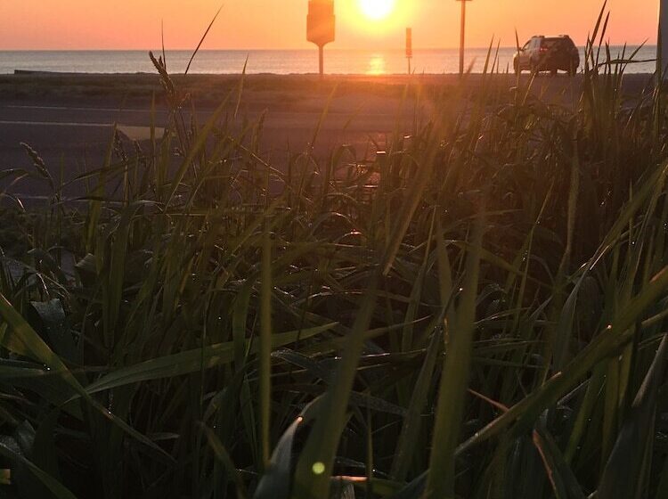 Southold Beach Motel